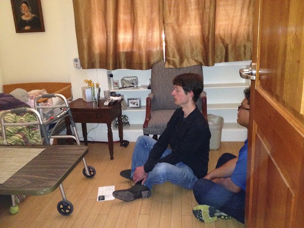 woman being sung a mantram