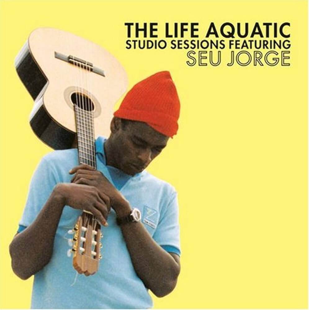 “Changes”The Brazilian artist brings new life to Bowie's classic, bringing it all the tenderness of a perfect memorial song