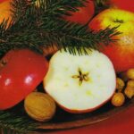 cut apples, stars, four-pointed crosses, Czech Christmas tradition