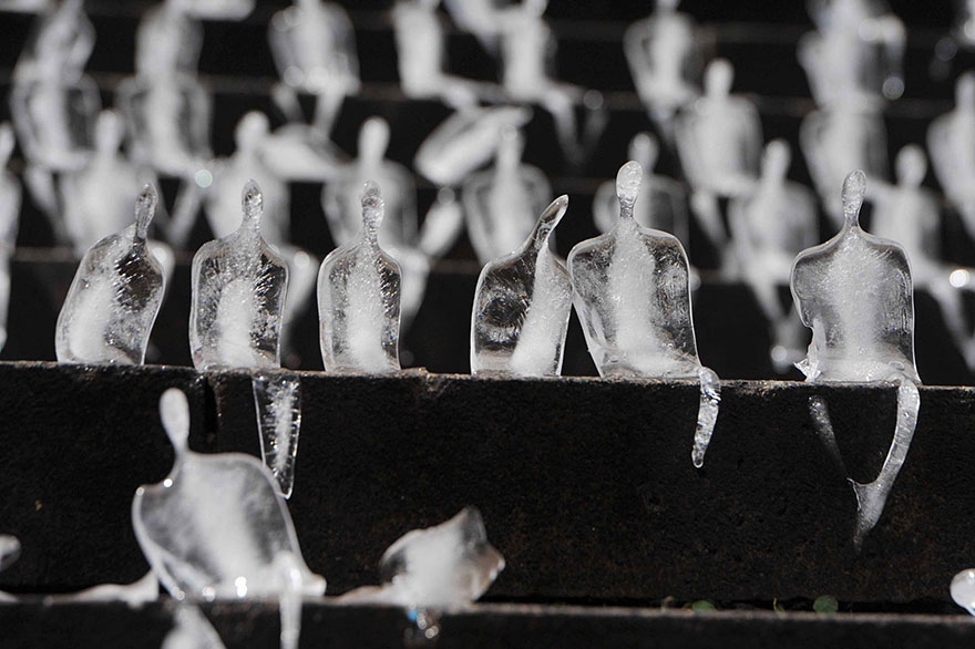 Nele Azevedo’s “Minimum Monument” Has Massive ImpactBrazilian artist's melting people resonate across the globe