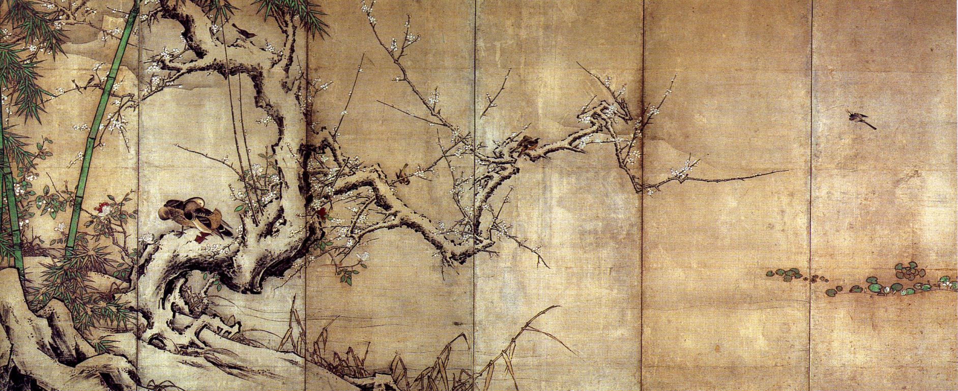 One of Hasegawa Tōhaku's landscapes, an image of a tree with birds sitting on top of it.
