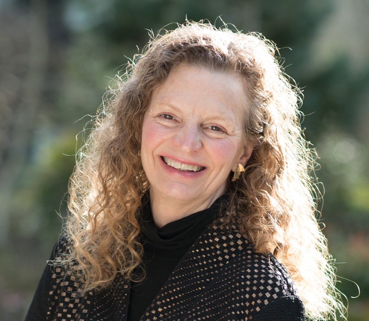 What Is The Grief Dialogues? (Interview)An interview with Elizabeth Coplan about the non-profit artistic movement she created, Part Two