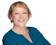 Photo of licensed fiduciary Iris Hecker.