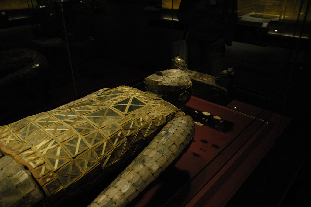 green jade burial suit