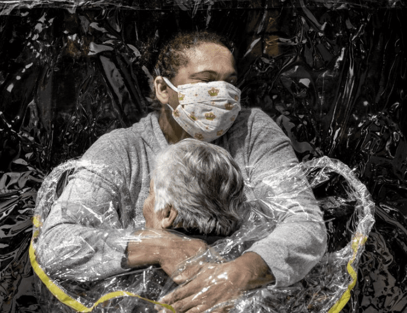 The Pandemic Documented in PhotosPowerful images of COVID-19 around the world