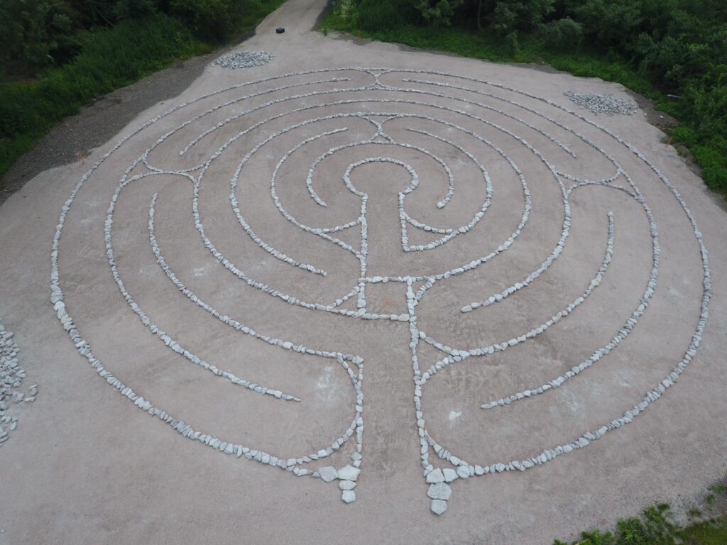 21 of the Most Amazing Labyrinth Walks for Healing in the US - SevenPonds