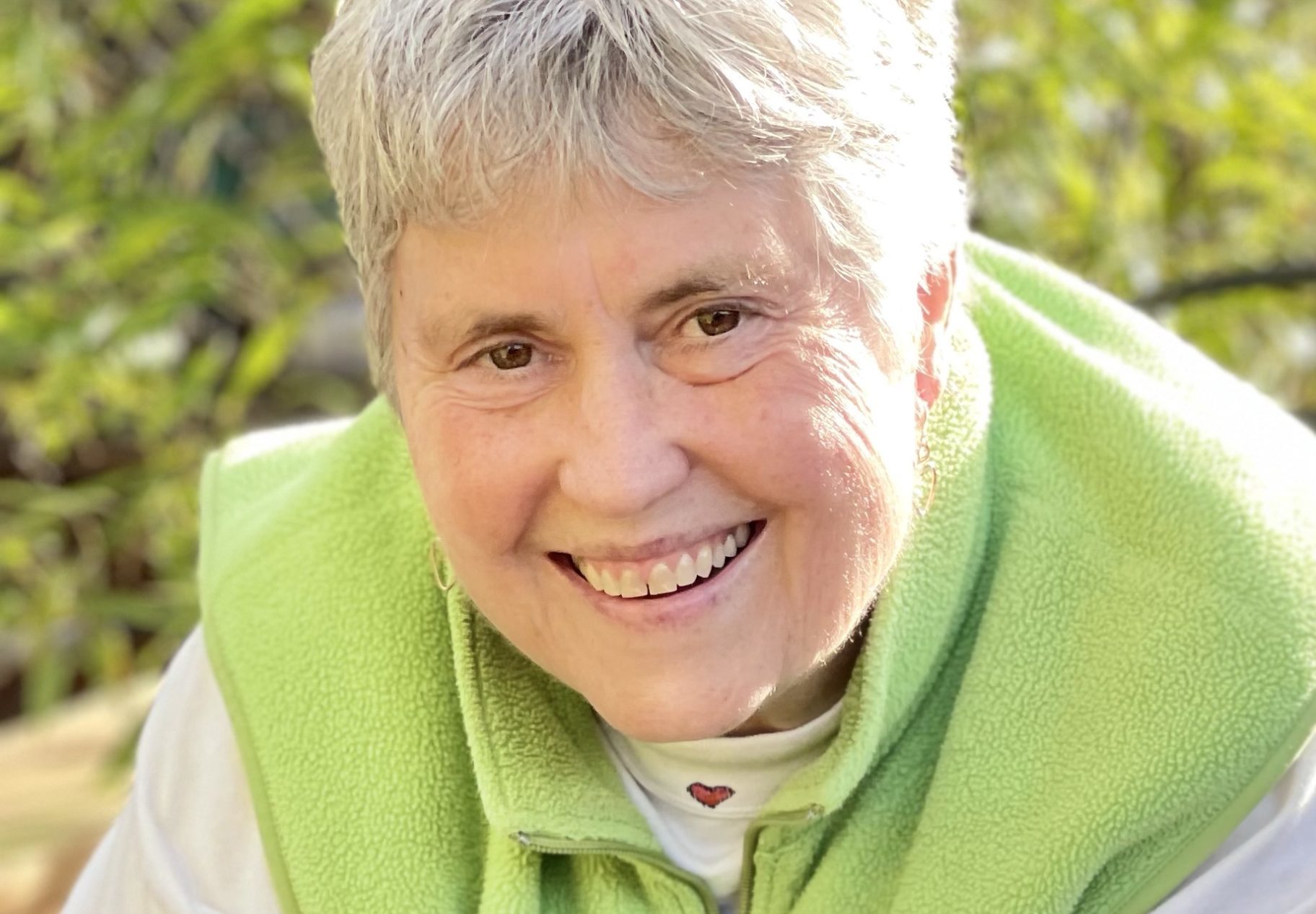 Massage Therapy Eases Cancer Patients’ Suffering (Interview)An Interview with Gayle MacDonald, MS, LMT on massage for cancer patients and the dying