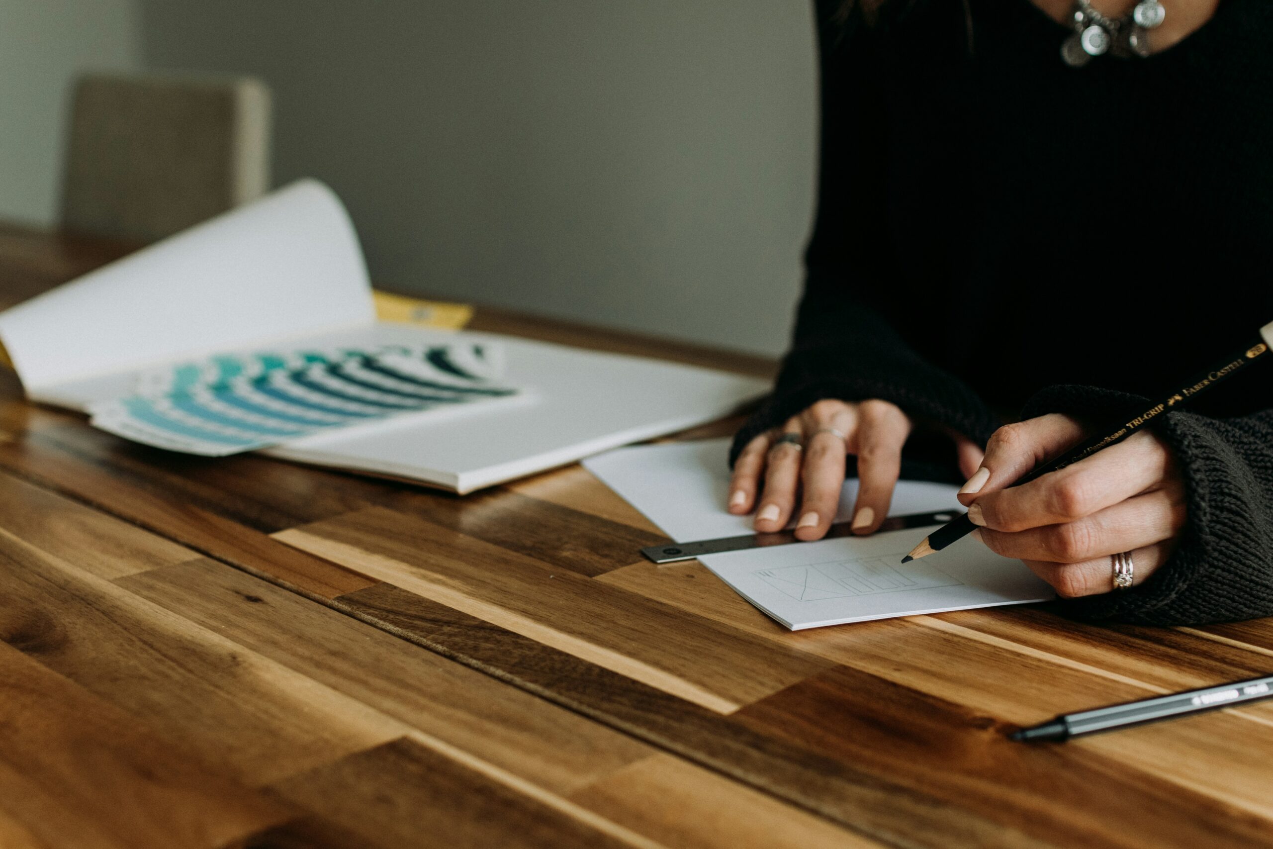 a woman is taking notes trying to understand a polst